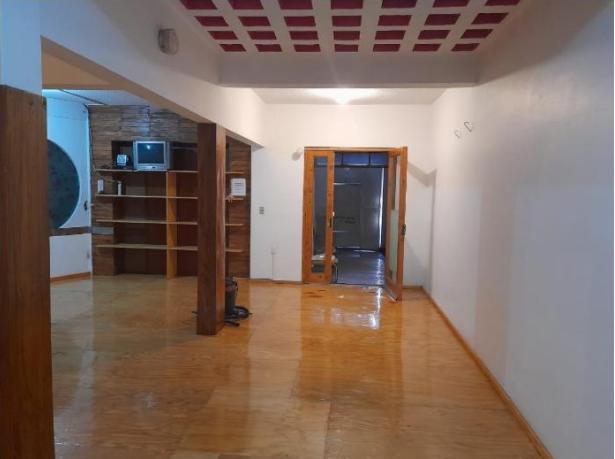 Commercial Space for Rent at Luis G. Inclán 45