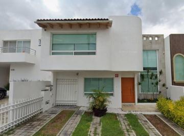 Casa de 3 habitaciones, Querétaro · Casa en Venta en Cumbres del Lago, Juriquilla Queretaro