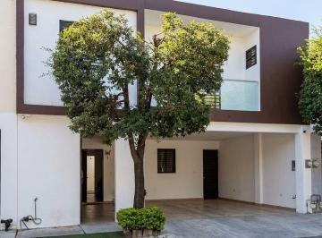 e5d1a00fcee6a431bf40e0e9c0814df6255d06b9c8044359f6dea7e94f45a727 · Casa en Venta en Riviera del Country Guadalupe