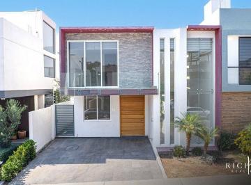 b7bd5d1116d56cf0281bf7f7e4a0e2d0646e3b9151e0306d8cc56f1904f29f6a · Casa en Venta en Los Robles | Condominio Encinos