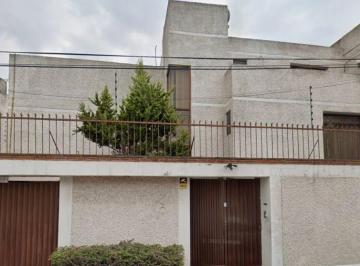 Casa de 5 habitaciones, Iztapalapa · Hermosa Casa en Venta en Iztapalapa!
