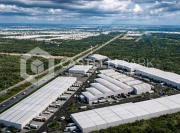 Nave industrial · 1573m² · 5 Estacionamientos - Castelli Park · Nave Industrial en Renta 1573 m² en Castelli Park Mérida