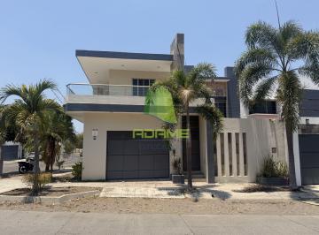 Casa de 3 habitaciones, Colima · Casa en Venta Fraccionamiento Real Santa Bárbara