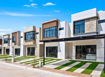 Casa en condominio de 3 habitaciones, Puerto Vallarta · Residencia en Venta en Puerto Vallarta | Excelente Ubicación y Plusvalía