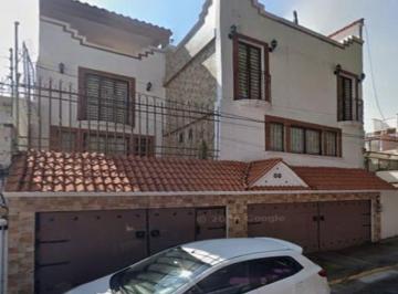 Casa de 4 habitaciones, Coyoacán · Venta de Casa en Colonia Campestre Churubusco, Coyoacan, Ciudad de Mexico
