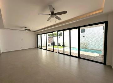 Casa · 300m² · 2 Estacionamientos · Renta de Casa Via Cumbres Cancun Av Huayacan