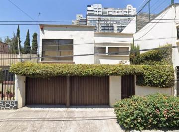 Casa de 4 habitaciones, Benito Juárez · Casa en Venta en Letran Valle, Benito Juarez Cdmx
