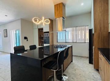 Casa de 3 habitaciones, Villa de Alvarez · Residencia en Las Lagunas, Villa de Álvarez, Colima