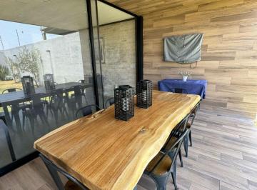 Casa de 3 habitaciones, León · Casa en Venta Amueblada en La Campiña, Cluster 10
