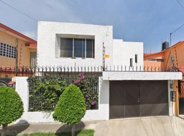 Casa de 3 habitaciones, Azcapotzalco · Casa en Venta en Prados del Rosario, Azcapotzalco, Cdmx