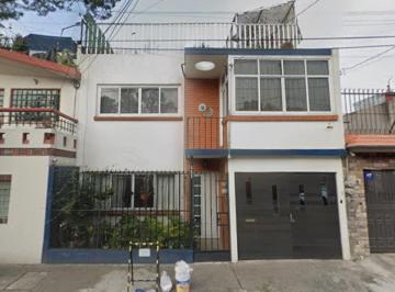 Casa de 3 habitaciones, Coyoacán · Casa en Venta en Cefeo #112