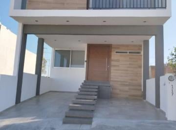 Casa de 3 habitaciones, León · Casa en Renta, Amueblada en La Foresta
