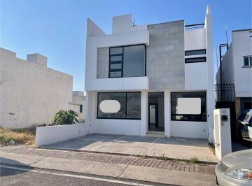 6eaa6ab696e03ec68da2bf396f404dffa833fb420e3c5ef99562a6c35c1ea6ce · Casa Nueva en Venta con Roof en El Mirador