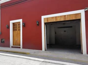 Casa · 195m² · 2 Recámaras · 1 Estacionamiento · Hermosa Casa de Lujo en Renta Merida Centro Plancha (Frc - 1043)
