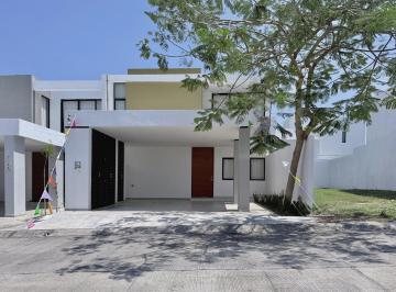 Casa · 223m² · 3 Recámaras · 2 Estacionamientos · Casa Nueva en Venta Lomas del Dorado Boca del Río