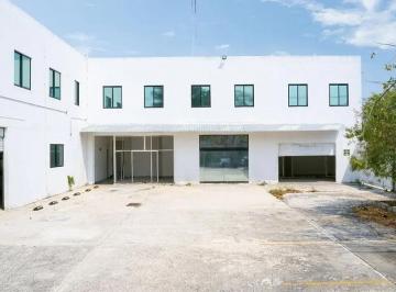 1 · Local Comercial en Renta Sobre Av Itzaes
