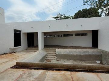 1 · Casa Para Inversion con Gran Terreno en Villas La Hacienda