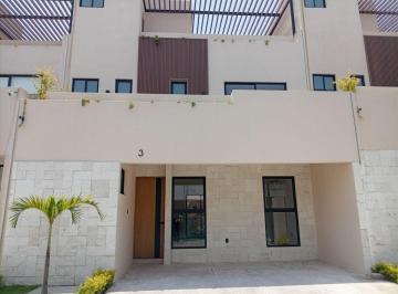 Casa de 3 habitaciones, Xochitepec · Casas con Roof Garden con Jacuzzi, Albercas, Salones de Eventos, Sports Bar, Fire Pits