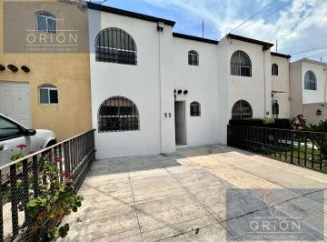 Casa · 100m² · 2 Recámaras · 2 Estacionamientos · Casa Renta en Candiles 3 Recamaras Corregidora Queretaro Cerca Tejeda