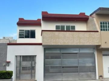 Casa de 3 habitaciones, Veracruz · Casa en Renta en Fracc. Flores del Valle, Veracruz