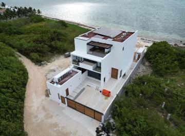 Casa · 1100m² · 7 Recámaras · 3 Estacionamientos · Venta de Villa Frente Al Mar, Quintana Roo - Puerto Morelos
