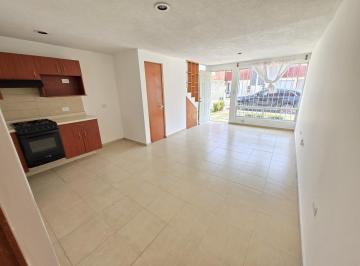 Casa · 84m² · Casa Iluminada en Venta en Residencial Framboyanes, Cuautlancingo, Puebla