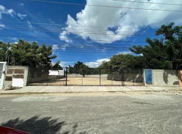 1 · Terreno Para Desarrollo Comercial en Renta en Xcumpich