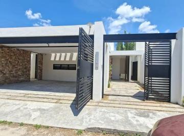 1 · Casa de 1 Piso Equipada en Venta Lista Para Entrega Inmediata