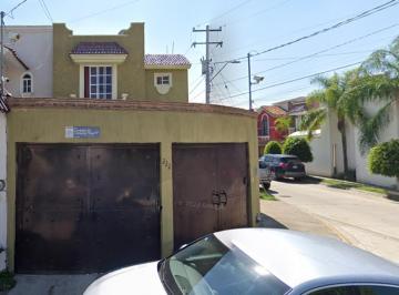 Casa de 4 habitaciones, León · ¡Excelente Oportunidad! Casa en Venta, por Debajo del Costo Comercial Colmenar Condado Guanajuato