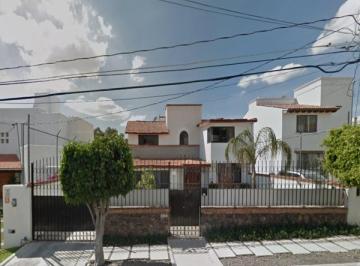 Casa de 5 habitaciones, Querétaro · Venta de Casa en Manzanares, Queretaro