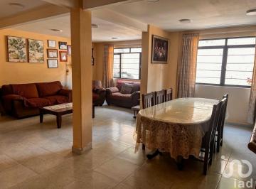 Casa · 288m² · 4 Recámaras · 3 Estacionamientos · Casa en Venta en La Colonia Anzures, Miguel Hidalgo
