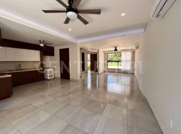 Casa · 250m² · 3 Recámaras · 2 Estacionamientos · Casa en Venta en Arbolada - a Estrenar - Alberca Rooftop 3 Niveles