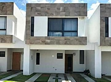 1 · Casa en Remate Bancario en Gated Community, San Andrés Cholula Mm8011