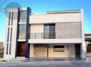 Casa · 489m² · 5 Recámaras · 3 Estacionamientos · Casa - Cascatta
