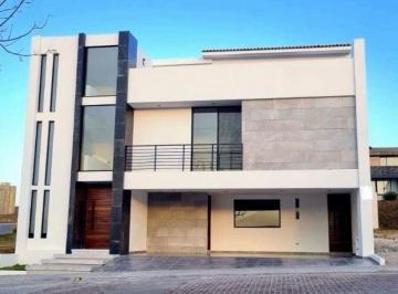 Casa · 489m² · 5 Recámaras · 3 Estacionamientos · Casa - Cascatta