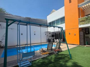 Casa de 4 habitaciones, León · Casa en Venta Campo de Golf Los Naranjos.