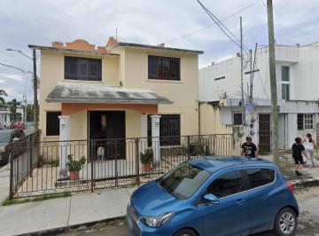 Casa de 2 habitaciones, Cozumel · Inmueble de Cartera Bancaria Ubicado en 50 Av Sur 3108, San Miguel II, 77666 Cozumel, Q. R.
