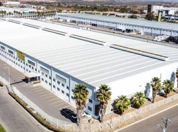 Bodega comercial · 3395m² · 62 Estacionamientos · Bodega / Nave Industrial - Irapuato