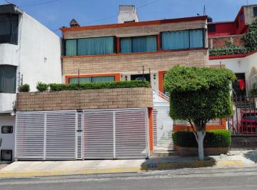 Casa de 4 habitaciones, Atizapán de Zaragoza · Casa con Alta Plusvalia, Cerca de Galerias Atizapan
