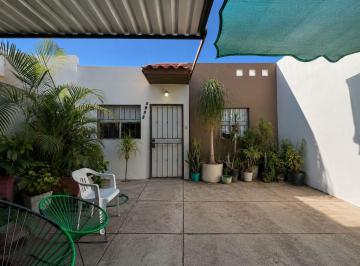 Casa · 41m² · 2 Recámaras · 2 Estacionamientos · Casa en Venta en Los Angeles II Etapa