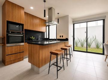 Casa en condominio · 147m² · 3 Recámaras · 2 Estacionamientos · Casa Nueva en Venta en Metepec, con Jardín, Estudio y Roof Garden