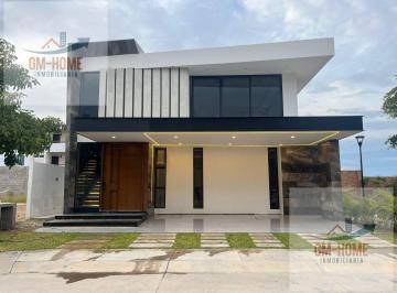 Casa · 335m² · 4 Recámaras · 3 Estacionamientos · El Cielo Parque Residencial