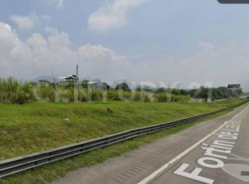 Terreno / Lote · 27000m² · Terreno en Venta de 27,000 m² a Pie de Autopista, en Orizaba Veracruz, México.