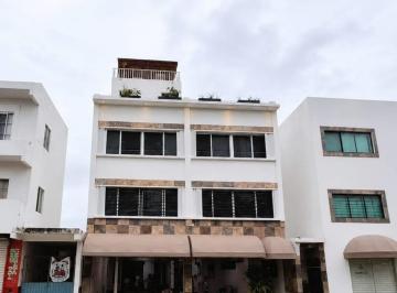Villa · 900m² · 13 Recámaras · Edificio de Departamentos y Local Comercial en Venta en Playa del Carmen.