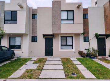 Casa en condominio de 3 habitaciones, El Marqués · Casa en Renta en Rincones del Marqués, Querétaro