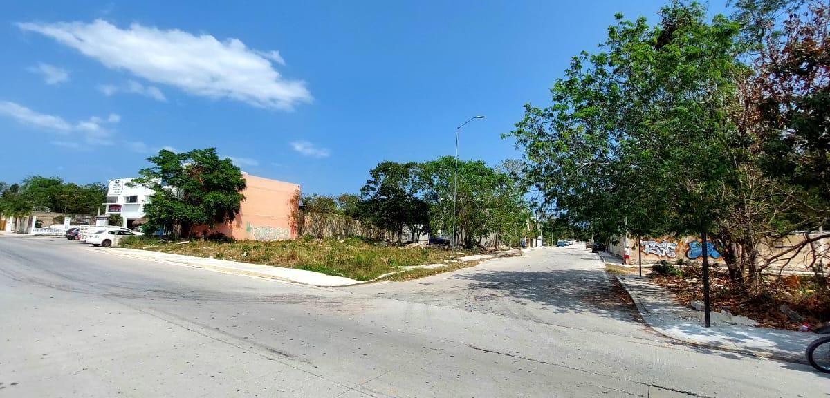 Terreno Comercial en Renta en Playa del Carmen.