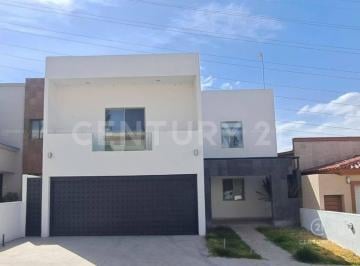 Casa · 295m² · 3 Recámaras · Casa en Venta en Residencial La Cantera Lll, Chihuahua, Chih.
