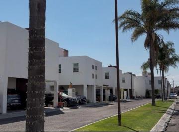 Casa de 3 habitaciones, San Pedro Cholula · Casa con 90 m² Superficie de Terreno y 3 Habitaciones en Venta, San Diego
