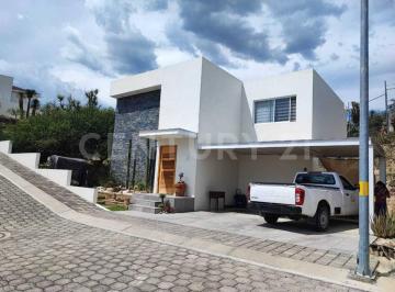 Casa · 200m² · 4 Recámaras · 2 Estacionamientos · Casa en Venta en Tehuacan - Puebla, Fracc Ecologico Junto Al Club El Molino