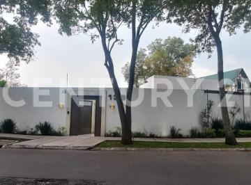 Casa · 661m² · 4 Recámaras · 3 Estacionamientos · Residencia en Renta, Bosque de Perales, Bosques de Las Lomas Miguel Hidalgo, Cdmx